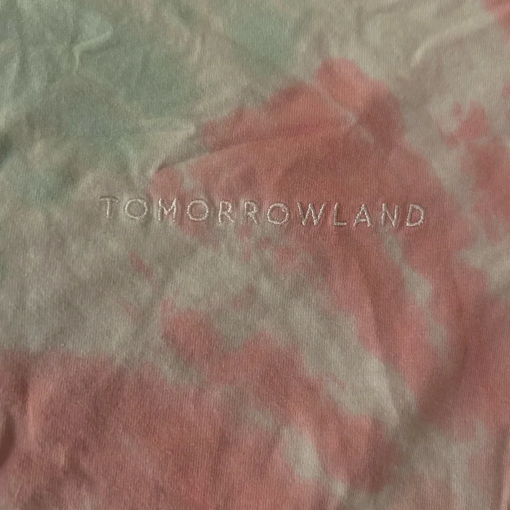 TOMORROWLAND Pastel Tie-Dye Tee in Mint & Blush - Picture 3 of 6